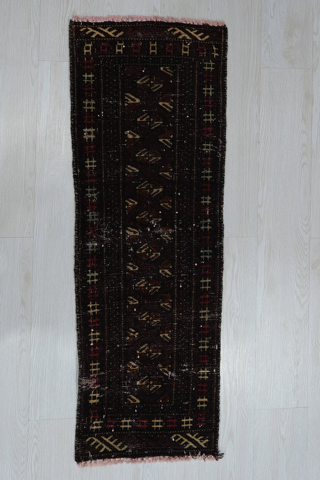 1'4" x 3'8"