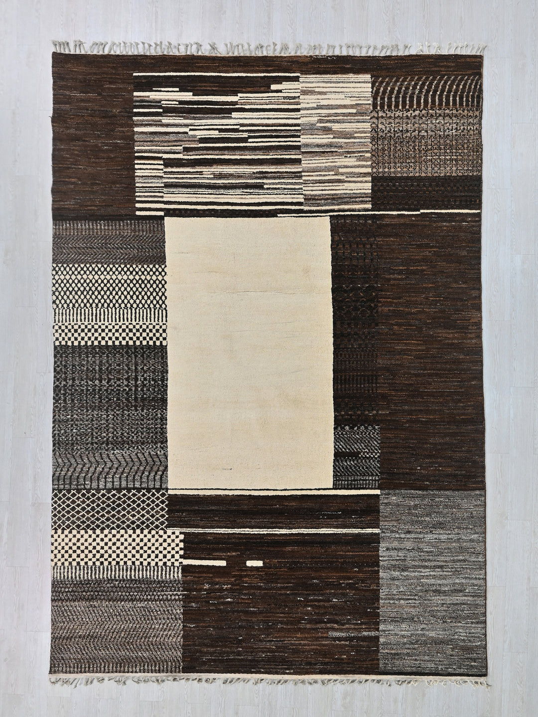 8' 12" x 14' 1"
