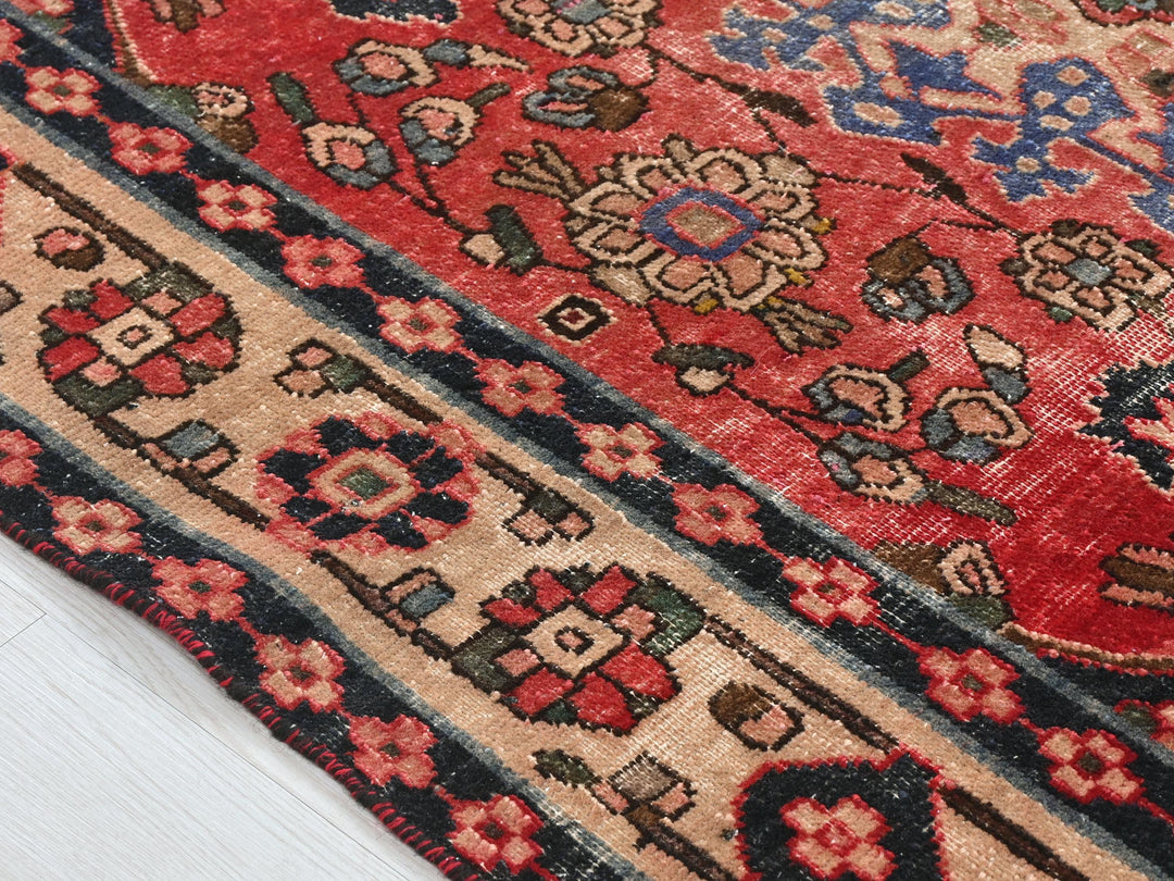 a close up of a rug on the floor