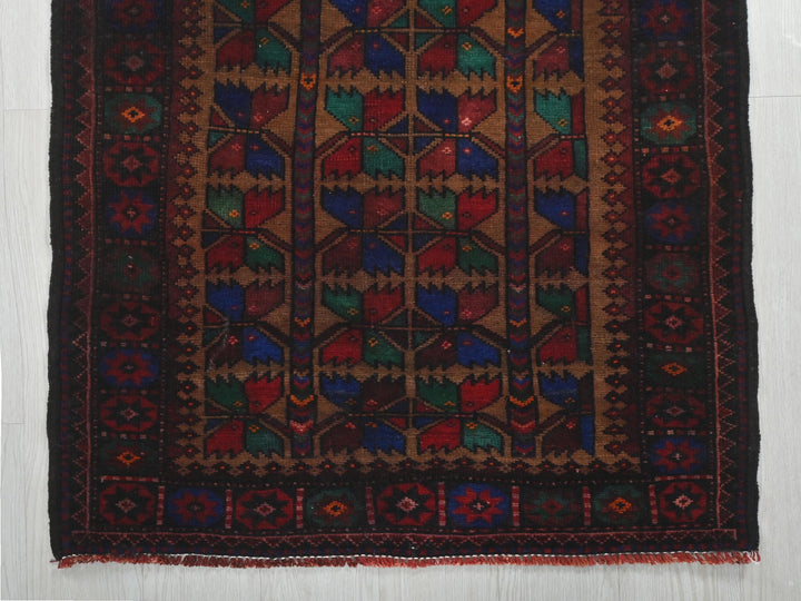 a rug with a design on the middle of it