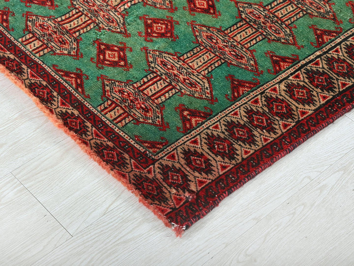 a close up of a rug on the floor