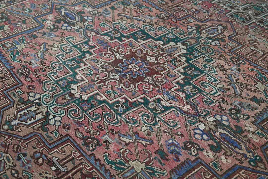 Oversized rug 8' 7" x 11' 6"