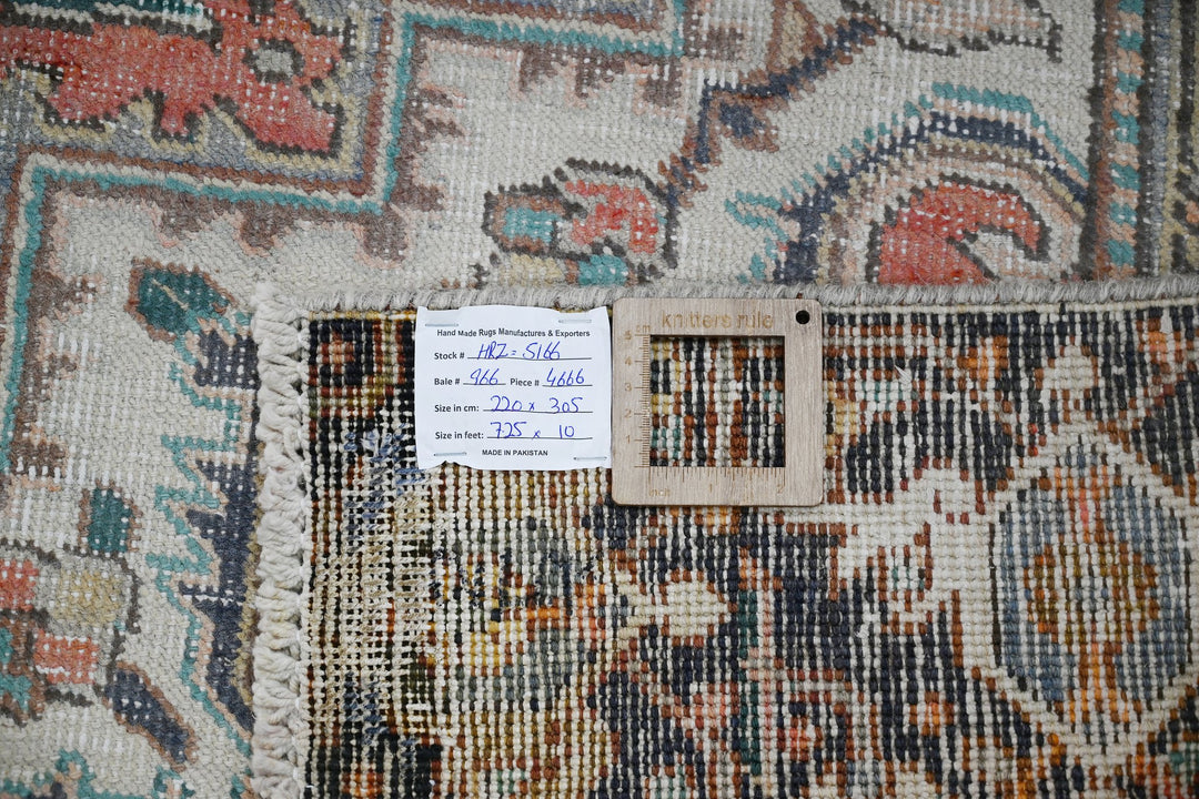 brown Large rug 7' 3" x 10' 0"