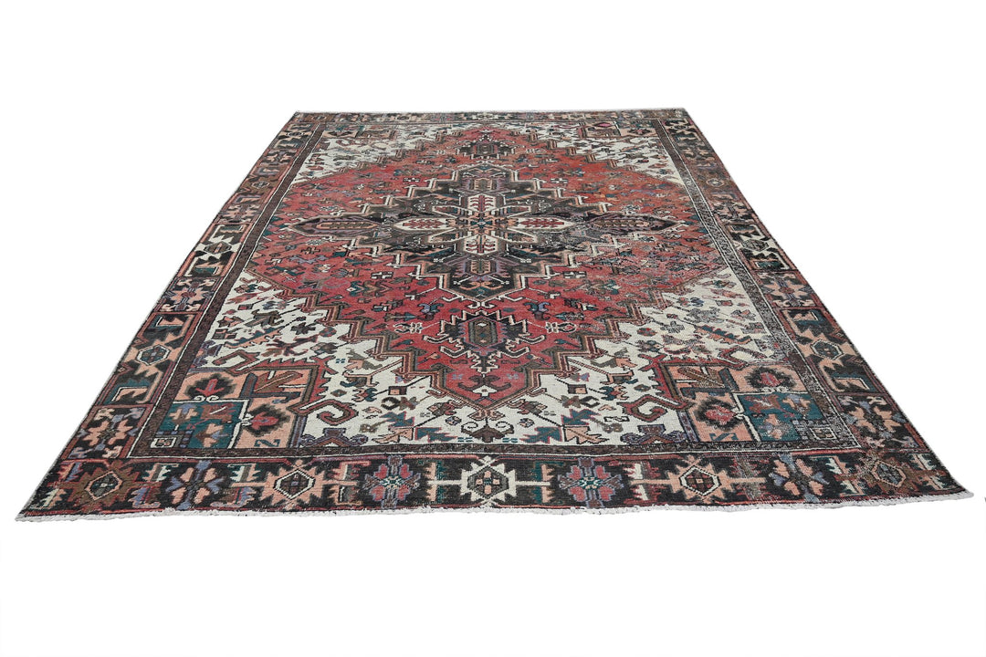red Large rug 8' 0" x 10' 6"
