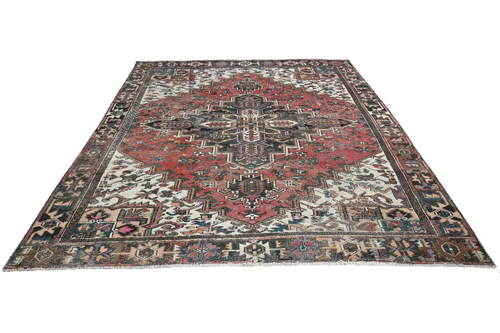 red Large rug 8' 0" x 10' 6"