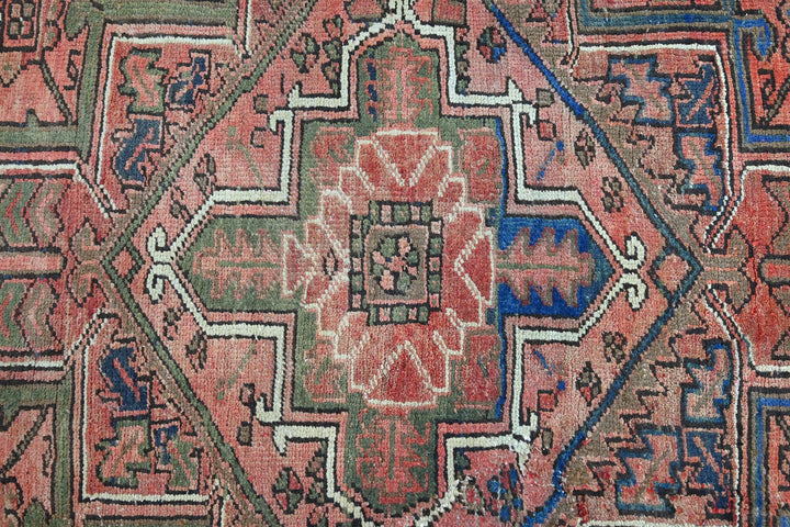 red Large rug 7' 2" x 9' 11"