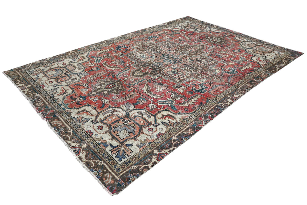 red Large rug 6' 7" x 10' 0"