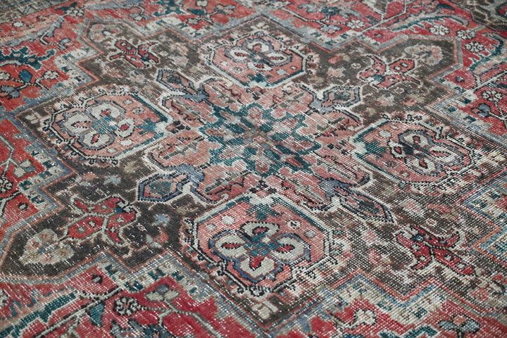 red Large rug 6' 7" x 10' 0"