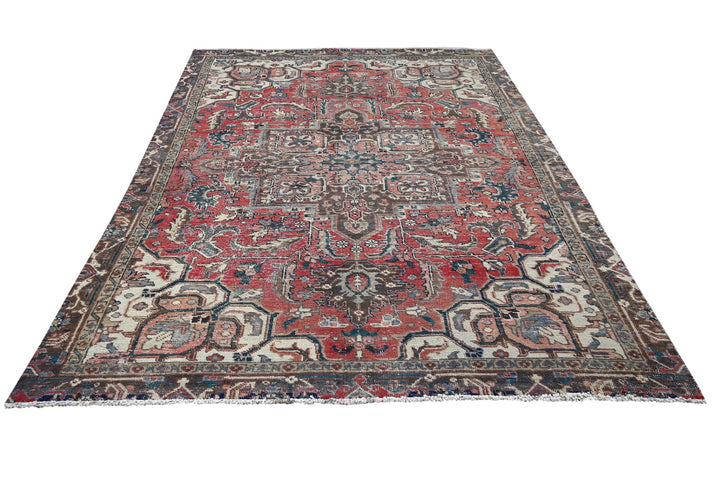 red Large rug 6' 7" x 10' 0"