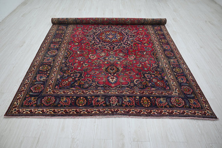 red Medium rug 6' 5" x 9' 4"