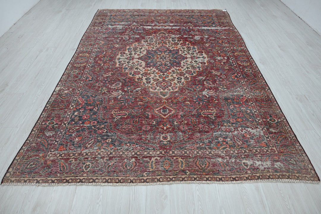 red Large rug 7' 0" x 10' 6"