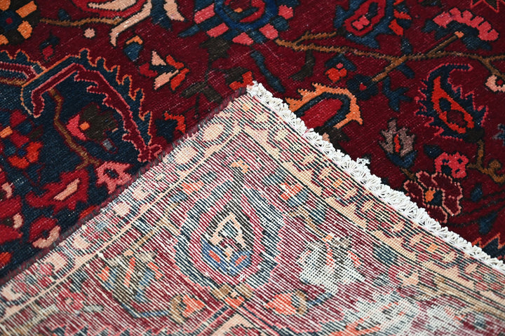 red Large rug 7' 0" x 10' 6"