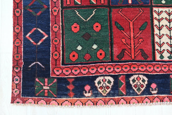 red Medium rug 6' 5" x 9' 1"