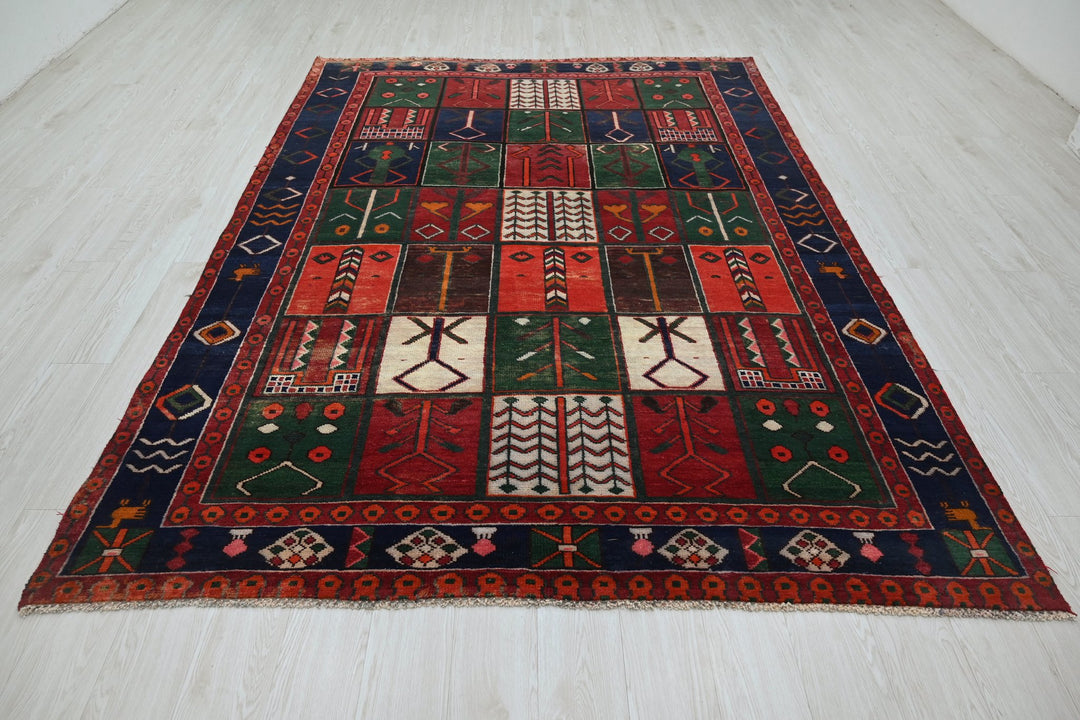 red Medium rug 6' 5" x 9' 1"