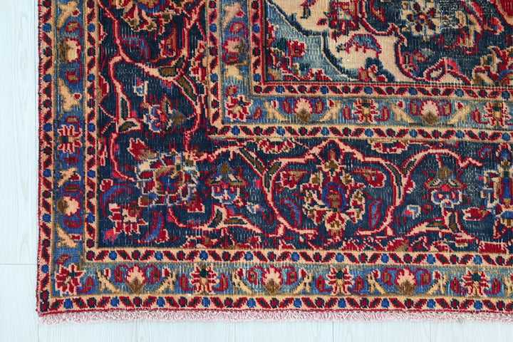 red Medium rug 6' 3" x 9' 0"