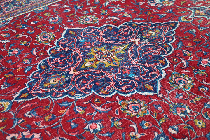 red Large rug 7' 0" x 11' 3"