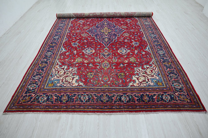 red Large rug 7' 0" x 11' 3"