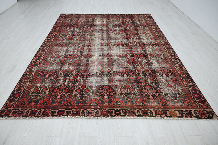 brown Large rug 6' 11" x 9' 2"