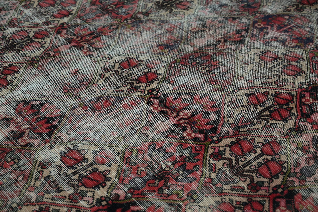brown Large rug 6' 11" x 9' 2"