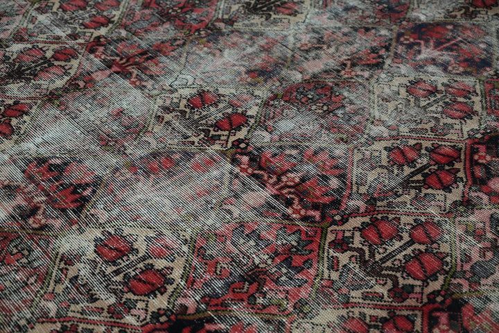 brown Large rug 6' 11" x 9' 2"