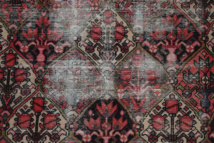 brown Large rug 6' 11" x 9' 2"