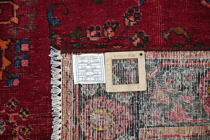 red Medium rug 5' 9" x 8' 10"
