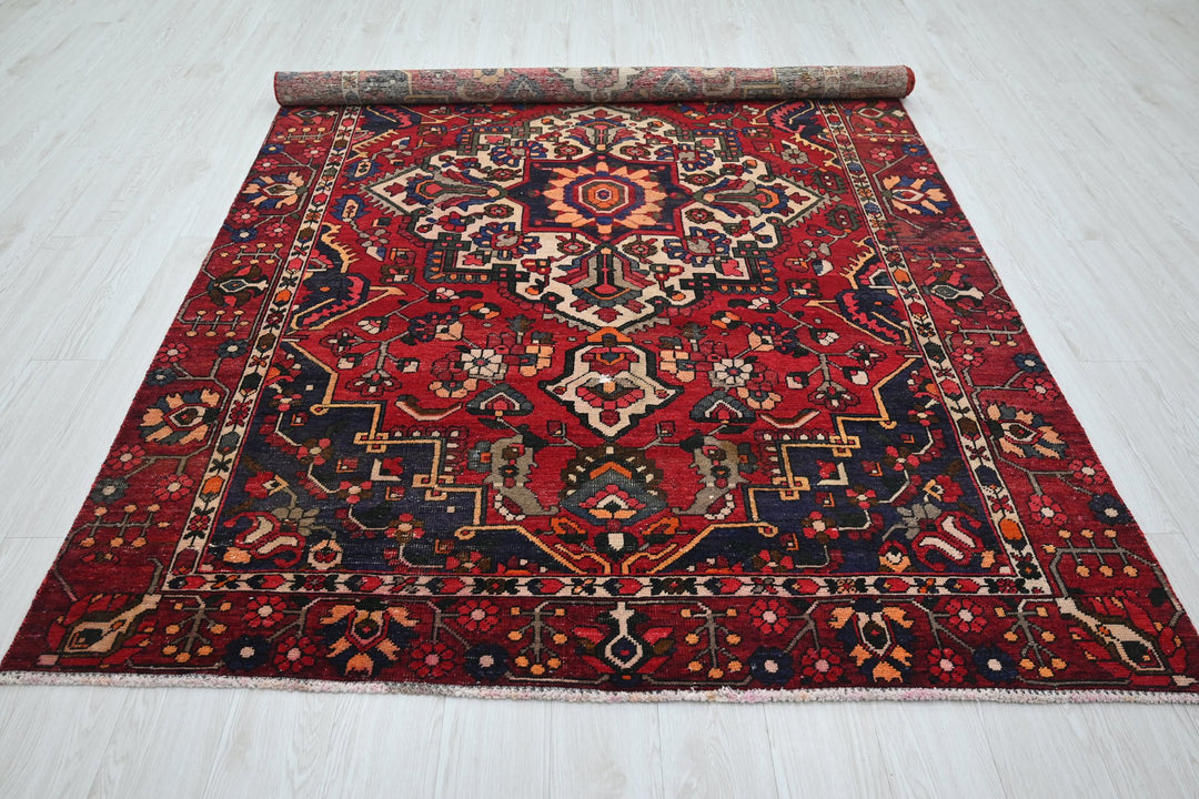 red Medium rug 6' 0" x 9' 3"