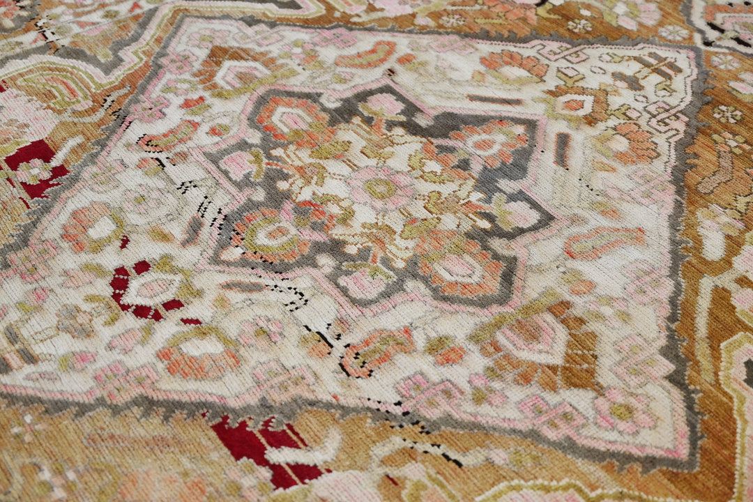 brown Medium rug 6' 0" x 9' 2"