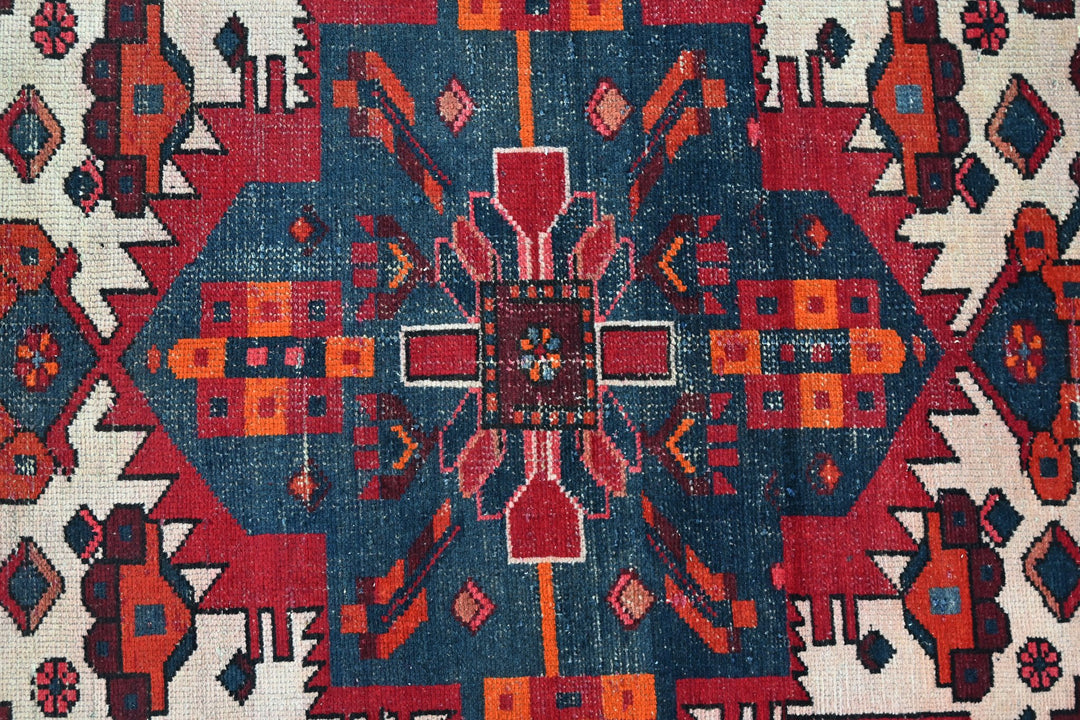 red Medium rug 9' 3" x 6' 3"