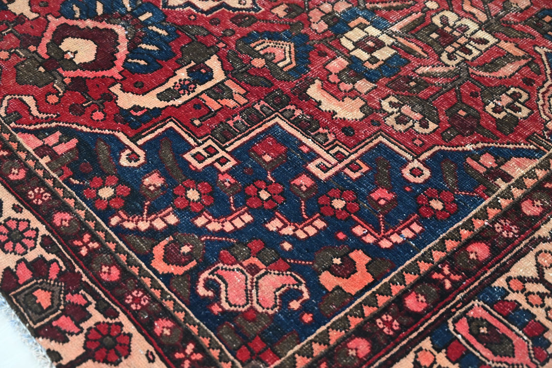 red Large rug 6' 3" x 9' 8"