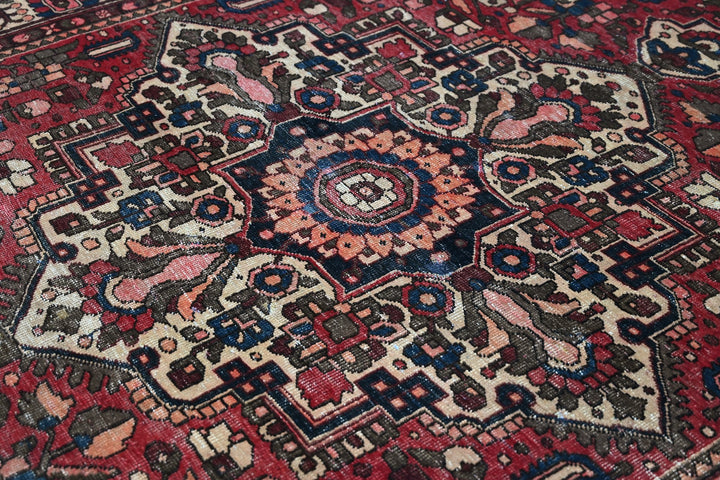 red Large rug 6' 3" x 9' 8"