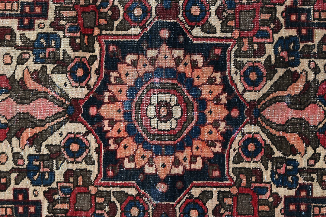 red Large rug 6' 3" x 9' 8"