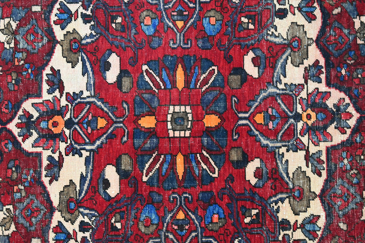 red Medium rug 5' 11" x 9' 0"