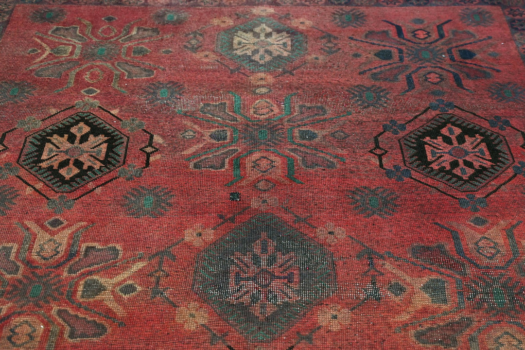red Medium rug 6' 3" x 8' 9"