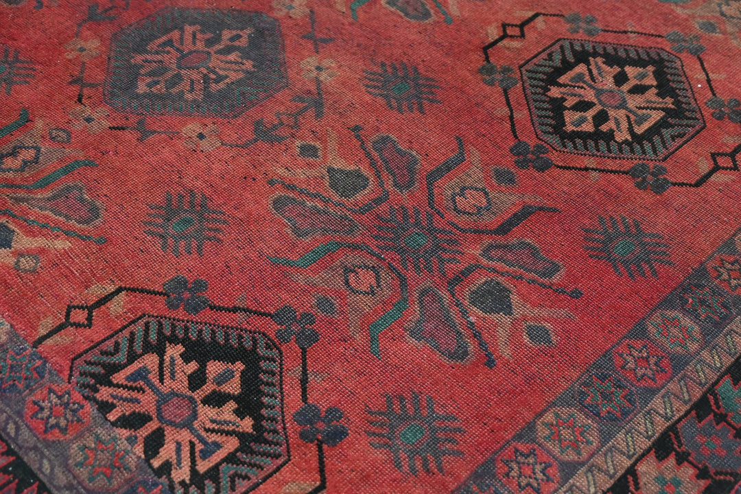 red Medium rug 6' 3" x 8' 9"