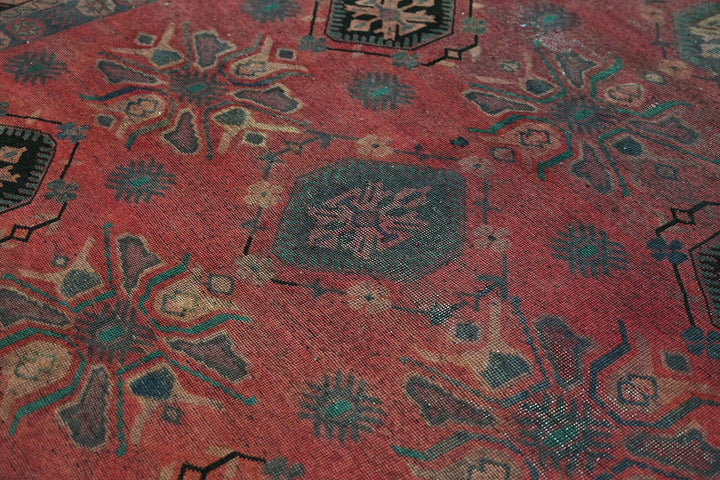 red Medium rug 6' 3" x 8' 9"