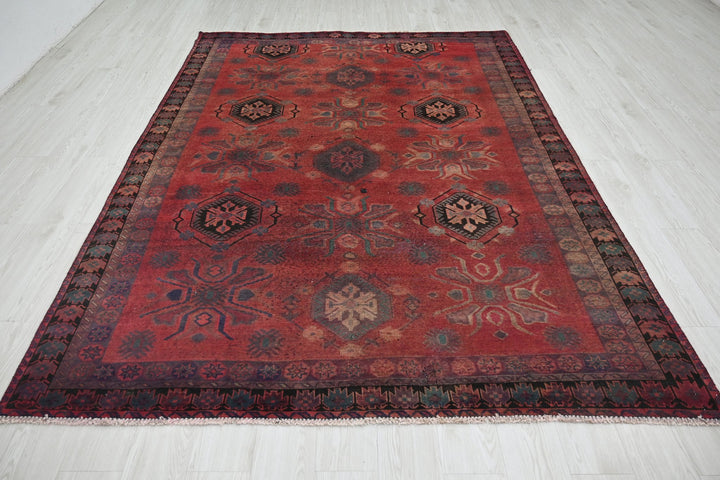 red Medium rug 6' 3" x 8' 9"