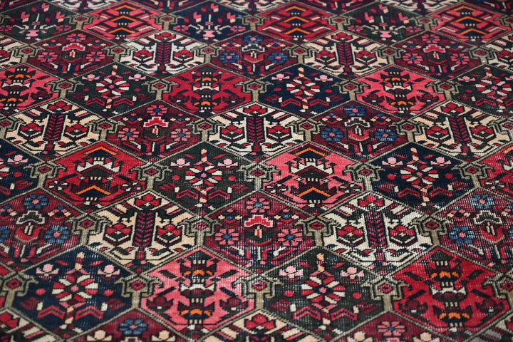 red Large rug 6' 3" x 10' 2"