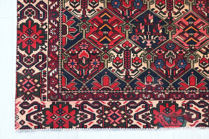 red Large rug 6' 3" x 10' 2"