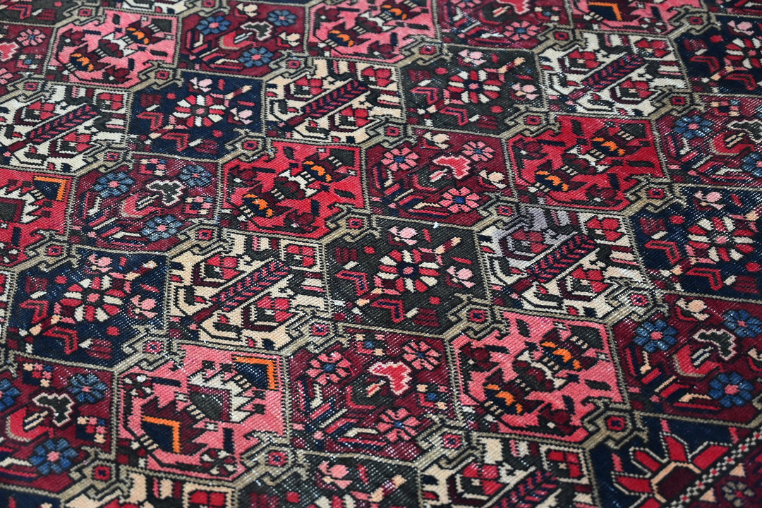 red Large rug 6' 3" x 10' 2"