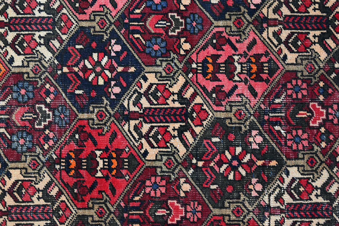 red Large rug 6' 3" x 10' 2"