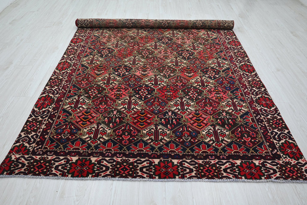 red Large rug 6' 3" x 10' 2"