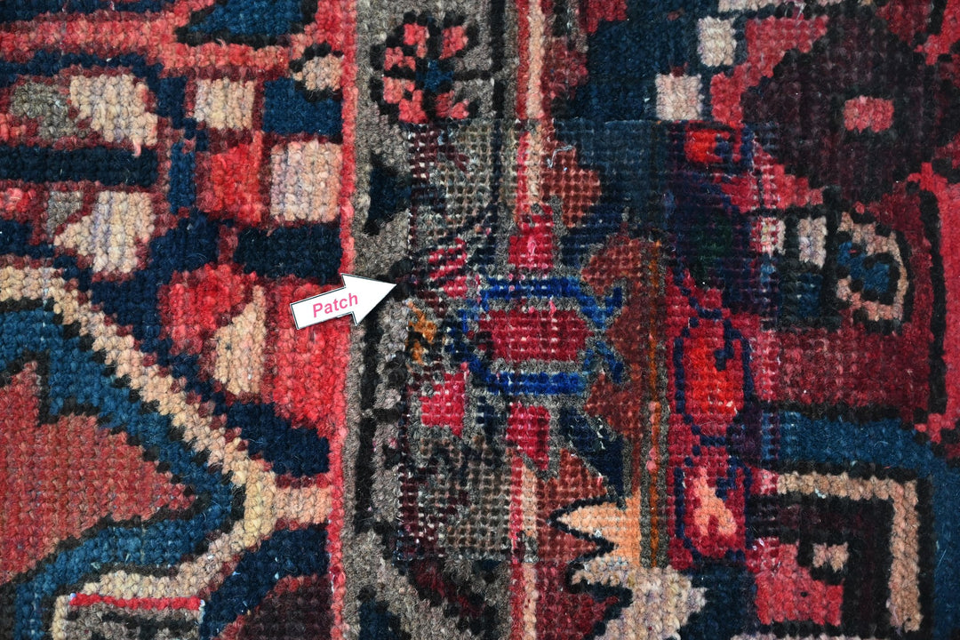 red Medium rug 5' 10" x 9' 1"