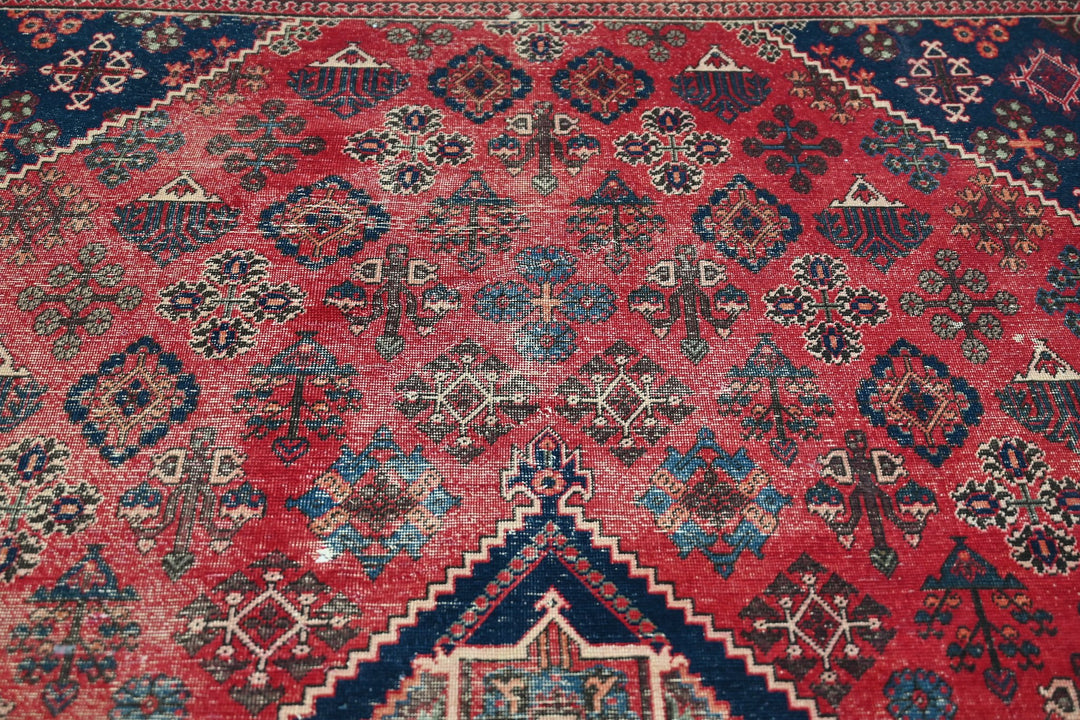 Large rug 7' 0" x 10' 11"