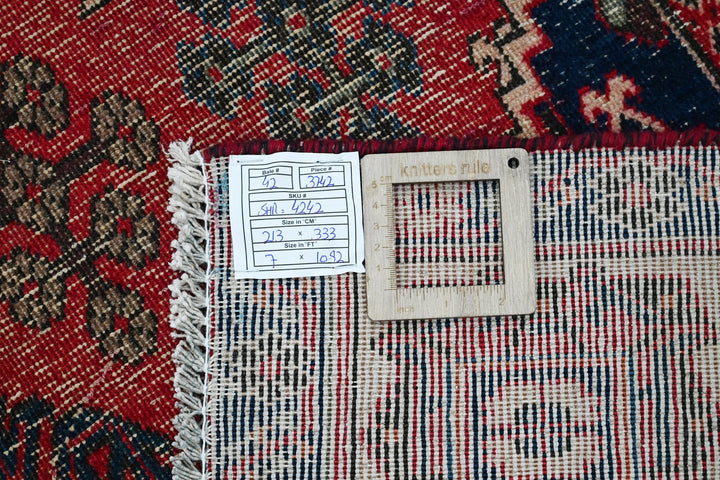 Large rug 7' 0" x 10' 11"