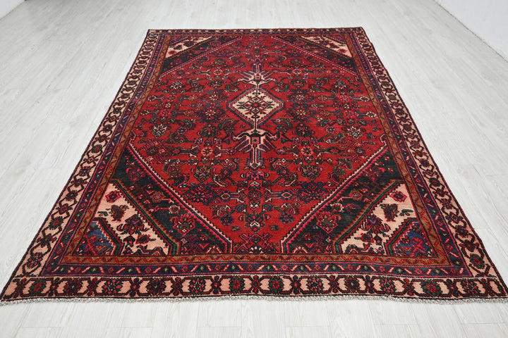 Medium rug 6' 2" x 9' 4"