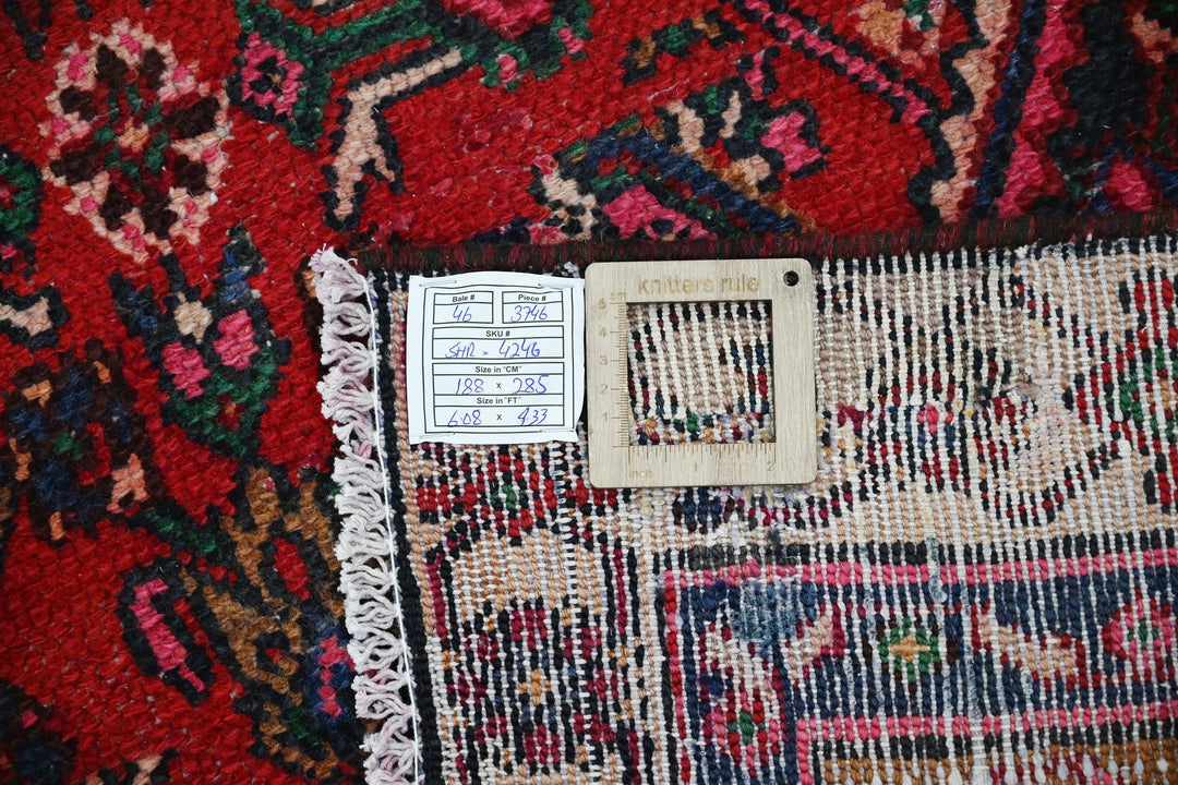 Medium rug 6' 2" x 9' 4"