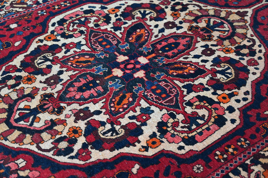 Medium rug 5' 0" x 8' 4"