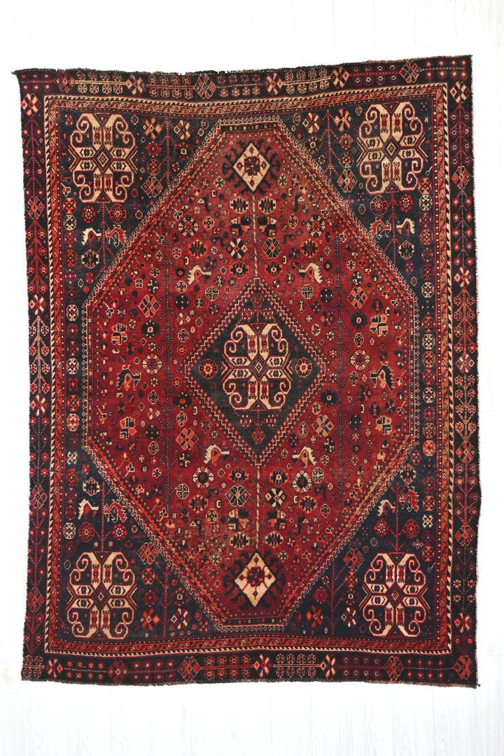 Medium rug 5' 9" x 7' 6"