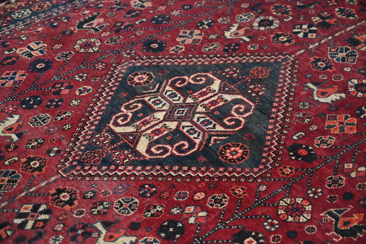 Medium rug 5' 9" x 7' 6"